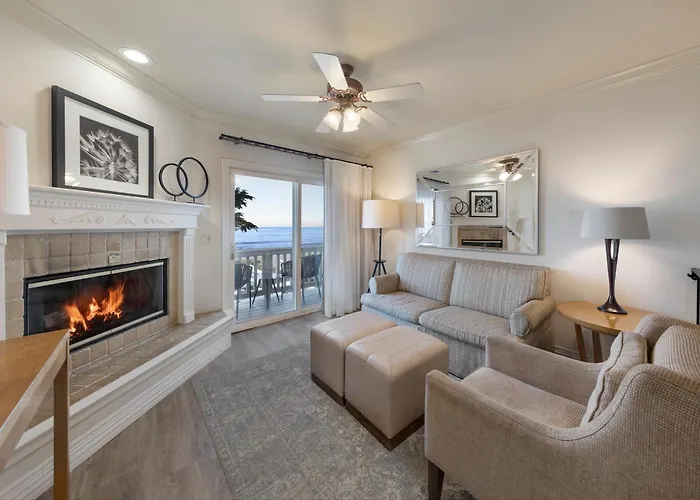 Pelican Inn & Suites